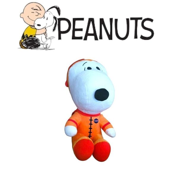 Peanuts Snoopy Space NASA Macys Thanksgiving Parade Stuffed 19in Plush Astronaut - Picture 1 of 8